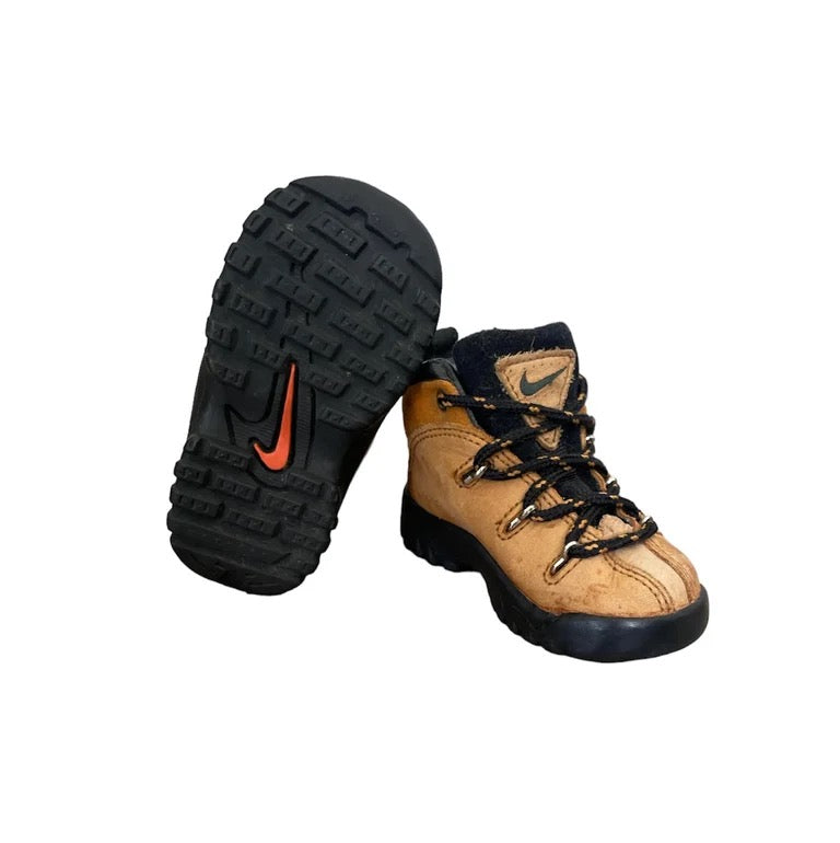 Nike ACG hiking boots