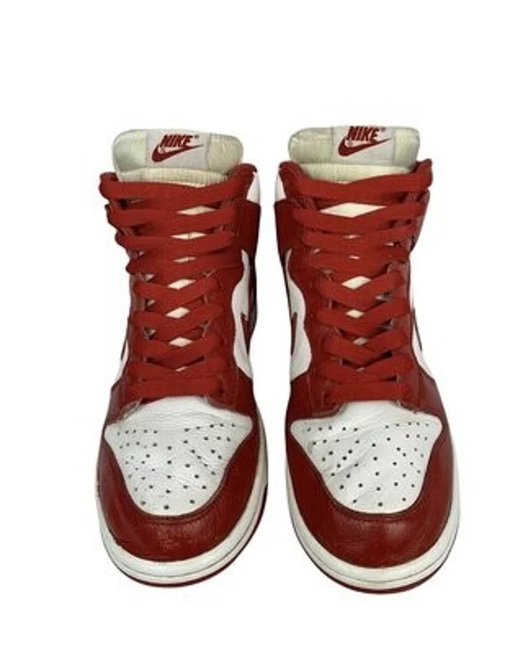 Nike Dunk High rétro Qs Be True St John's