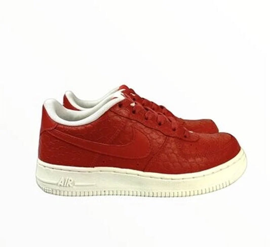 Nike Air Force 1 LV8