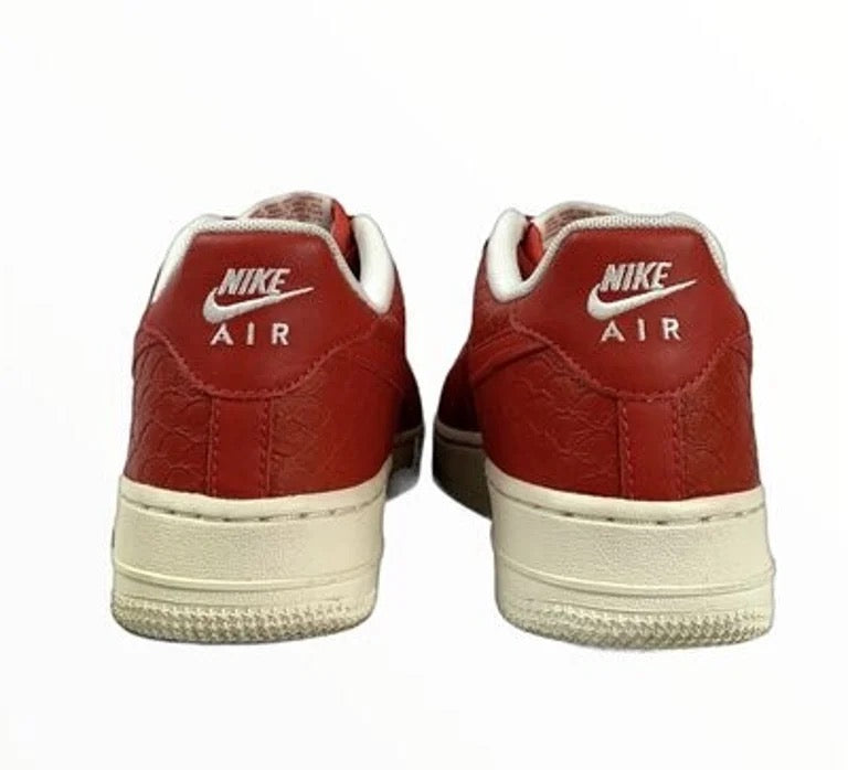 Nike Air Force 1 LV8