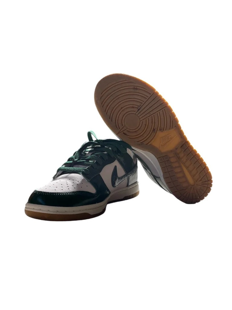 Nike Dunk Low LX Ostrich Green