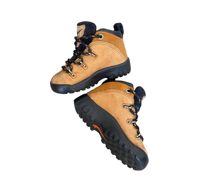 Nike ACG hiking boots
