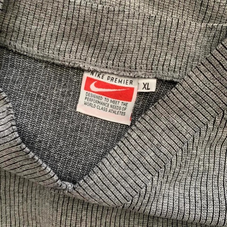 T-shirt Nike Premier vintage